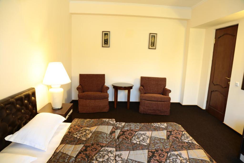 Salem On Samal Hotel Almaty Phòng bức ảnh